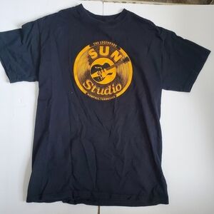 Gildan heavy cotton. Sun studio Memphis Tennessee.  Sz med. Dark navy